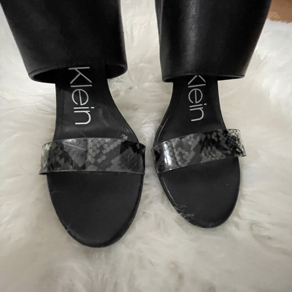 StunningChic slip on CalvinKlein Heels - Picture 7 of 11